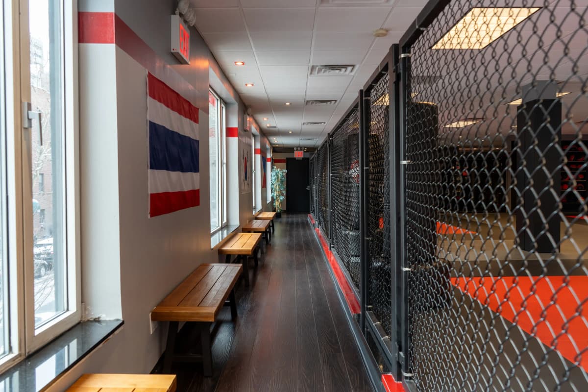 Manhattan Gramercy Park location - Facility tour