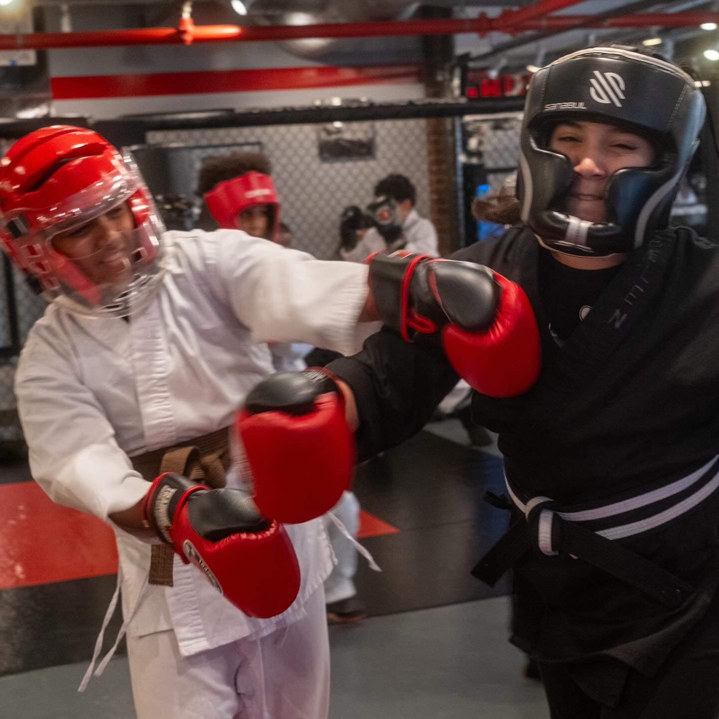 Kickboxing classes near me Queens - Cardio kickboxing gym Ozone Park NYC. Affordable gym membership, 24 hour fitness classes near Jamaica, Howard Beach, Woodhaven. Best boxing gym Queens NY.